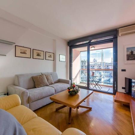 Joivy Exclusive Seaview Flat For 4, In Central Genoa Apartamento Exterior foto