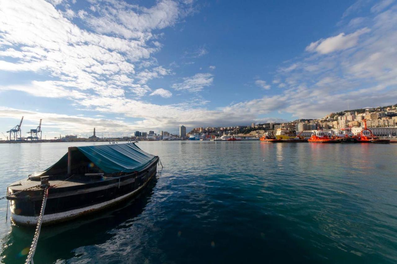 Joivy Exclusive Seaview Flat For 4, In Central Genoa Apartamento Exterior foto