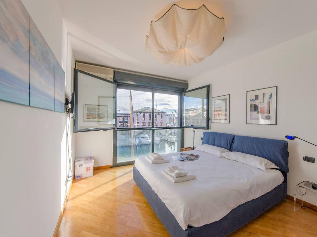 Joivy Exclusive Seaview Flat For 4, In Central Genoa Apartamento Exterior foto